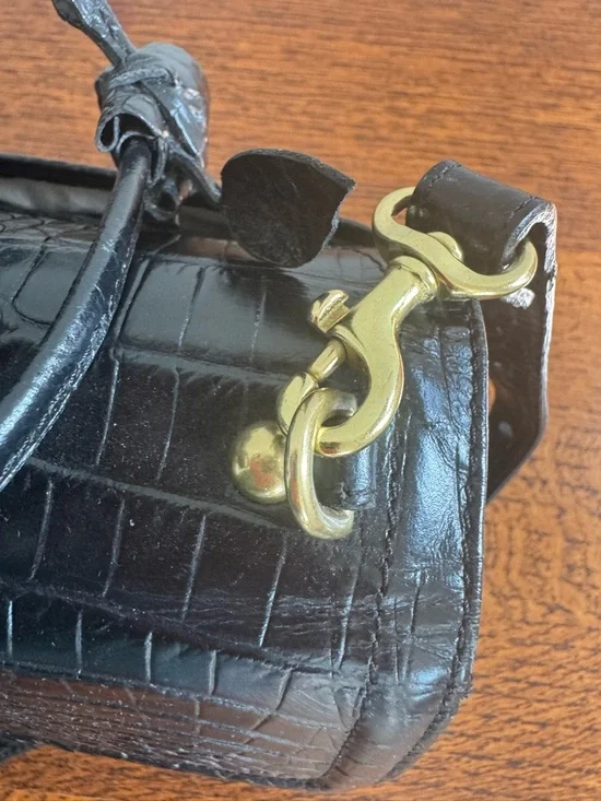 Brahmin Black Croc-Embossed Barrel Bag with Crossbody Strap - Picture 4 of 15